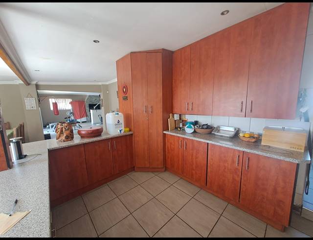 3 BEDROOM HOUSE FOR SALE IN DUNCANVILLE